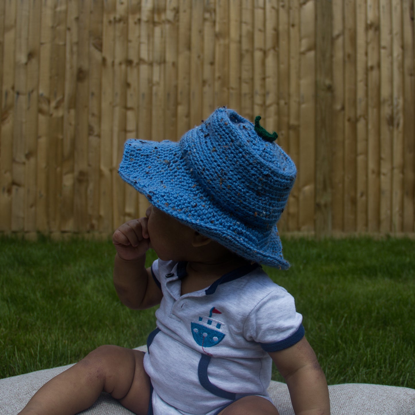 Oma Blue Baby Bucket Cap