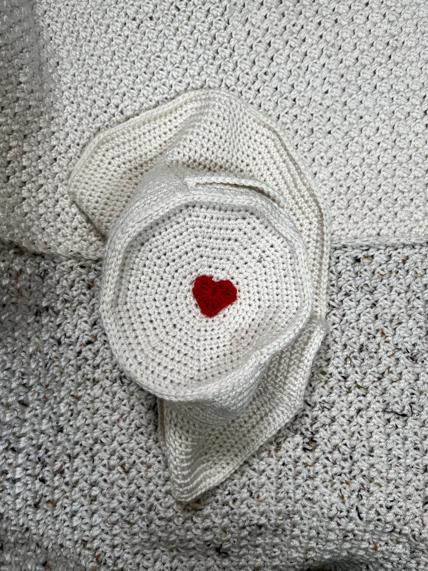 Oma 'Valentine' Adult Bucket Cap