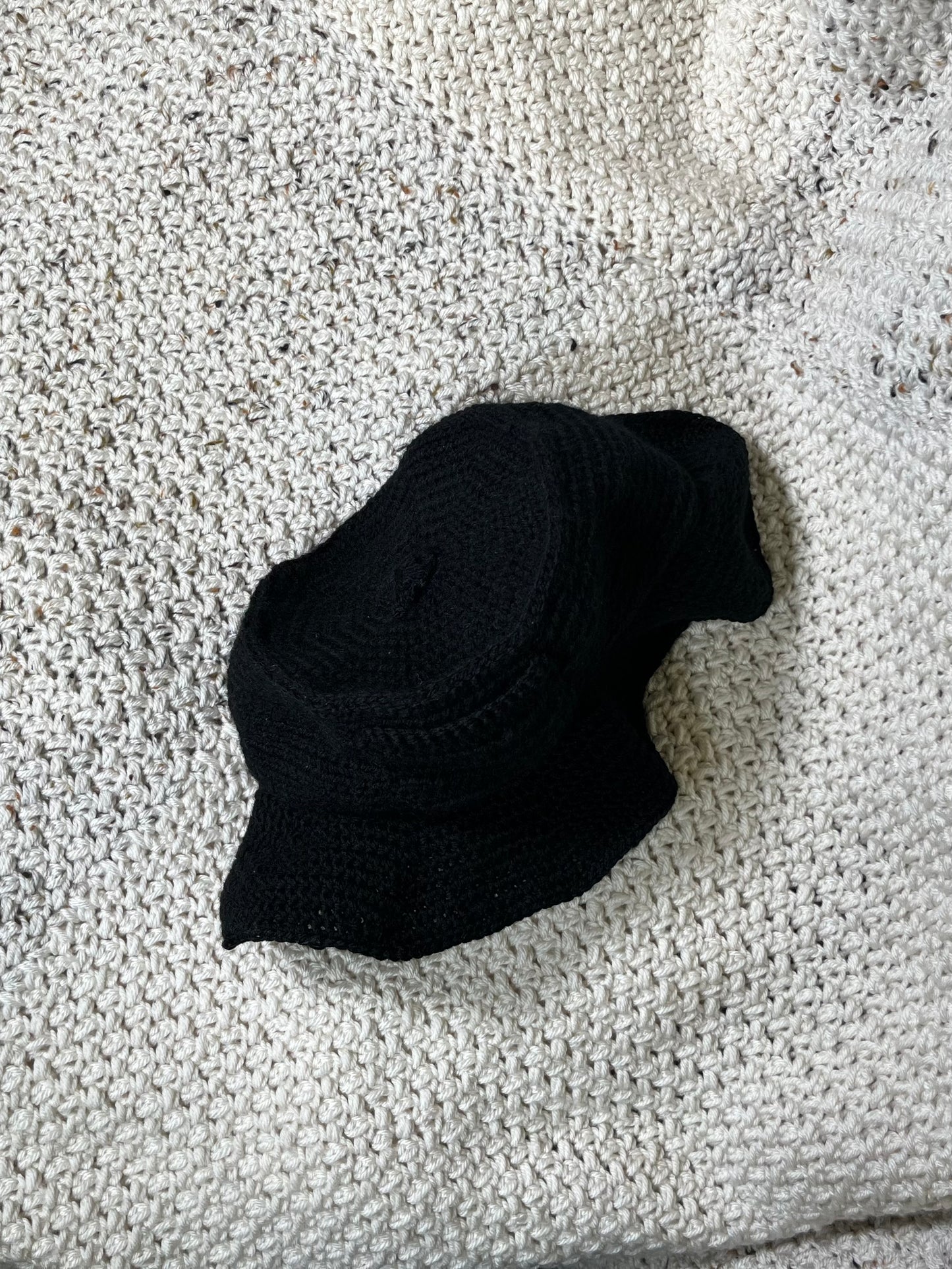 Oma Black Adult Bucket Cap